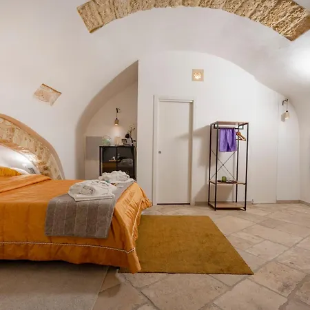 Bed and breakfast Guesthost - Number 12 Luxury Bari