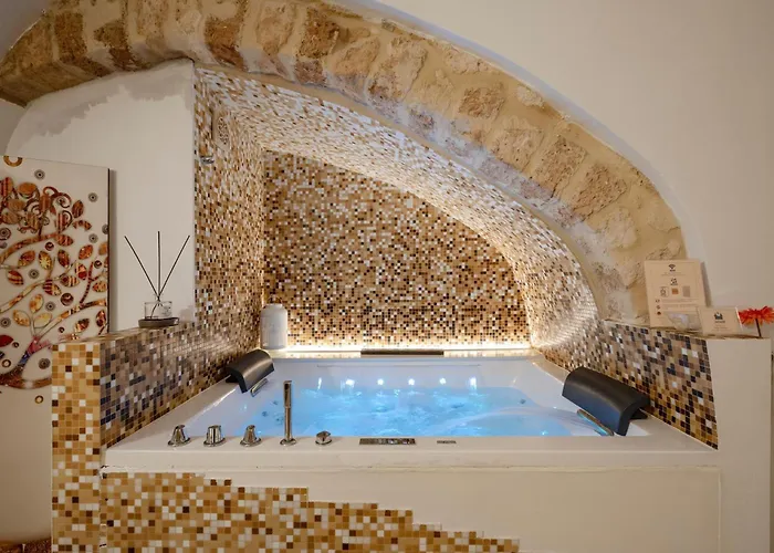 Guesthost - Number 12 Luxury Отель типа 