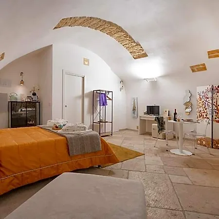 Guesthost - Number 12 Luxury 3* Bari